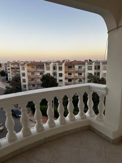 Bright apartment with sea and airport views Mubarak 2 - 3