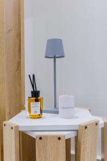 45sqm , Center , 20m Tsimiski Str , 65'' tv , Netfix , Optical Fiber - 0