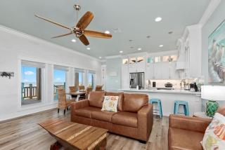 Beachfront l Swim Spa l Modern Interior l Beautiful Views - 1