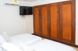 Luxury 5 Bedroom House in the Old City - 2