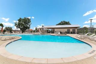 Family and Pet Friendly 3BR Near AUS Airport - 7