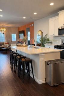 Family and Pet Friendly 3BR Near AUS Airport - 3