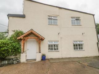 Farmhouse Retreat - 0