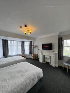 Hotels 24-7 - The Old Knoll Guesthouse - 8