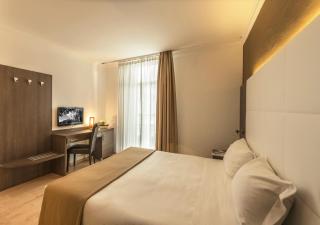 Ambassador-Monaco - 9