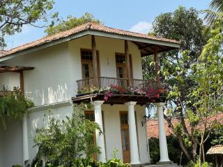 Villa and large garden near Negombo Beach - 5