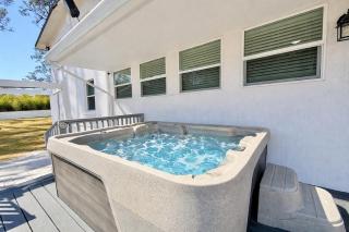 Jax 5BR Family Paradise -Hot Tub-Game Room-Patio- - 8