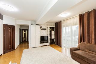 Central 67 m Apartment - Walk Everywhere - Fast WiFi - Self Check-in - 1