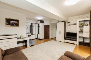 Central 67 m Apartment - Walk Everywhere - Fast WiFi - Self Check-in - 4