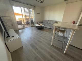 T2 moderne climatisé avec parking - 4