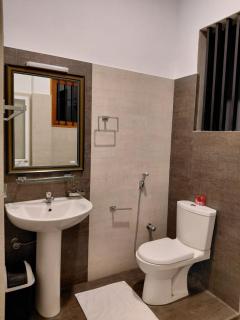 Sea Breeze Villa Madiha - 1