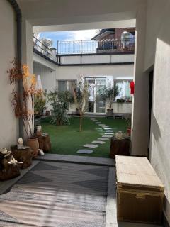 Modern Garden Loft Nest with Gym - 9