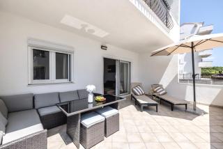 Apartment Gabi - Sea View & Spacious Terrace, Znjan - 9