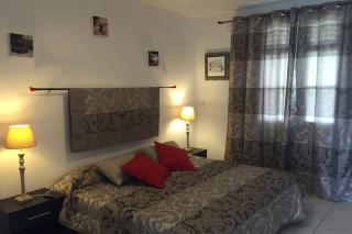 Prestigious 125 m Sea View Apartment Space & Serenity in Saint-François - 4