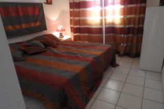 Spacious 67 m Waterfront Apartment Comfort & Relaxation for 4 in Saint-F - 1