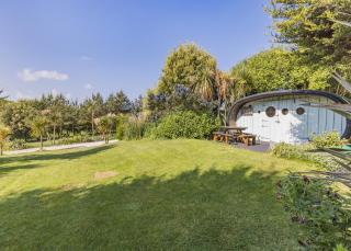 Atlantic Farm Surf Pods - 9