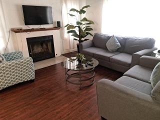 3 bedroom plus 2 baths in Beverly hills - 8