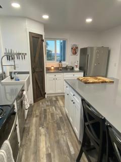 Luxurious Lynndyl Resort - 1