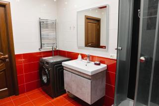 Stylish 2-Bedroom Apartment with Panoramic Views , High Floor - 5