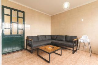 Familia Teixeira House by AH - 7