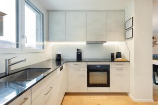 Spacious & Modern Apt - Balcony & Parking - 7