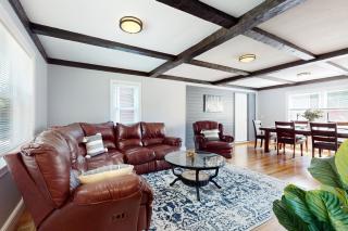 Game Day Hub Less Than 1 Mi to Stadium and Patriot Place! - 6