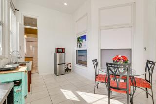 Near Apollo Beach! Bright Apt w/ Essentials - 2