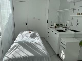 Vacation unit in villa with heated pool and sauna יחידת נופש בוילה עם בריכה מחוממת - 9