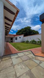 Casa Baita Familiar con piscina, zona Pirai - 4