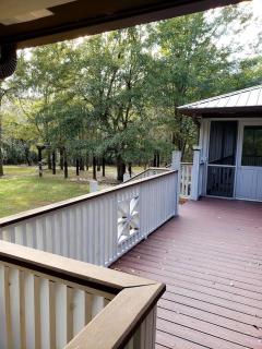 Charming Country Cabin with Self Check In - 8