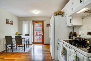 Deck and Outdoor Dining! Spacious St Paul Getaway - 1