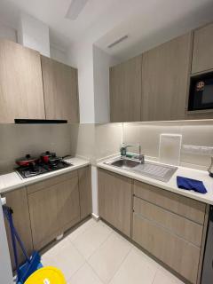 Colombo Trizen J&J future Apart ment - 8