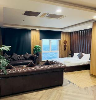 Luxurious Studio Apartment - Gold Crest Mall - DHA Lahore - 6