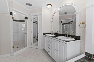 Beachfront Villa at Islamorada BY THE GLAMHOMES - 5
