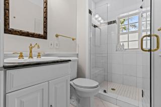 Beachfront Villa at Islamorada BY THE GLAMHOMES - 7