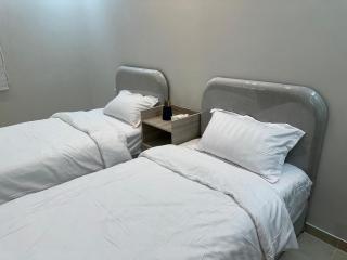 شقة غرفتين نوم وغرفة معيشة اطلالة البطحاء - 3