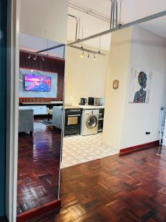 The Maboneng loft - 5