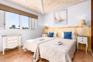 Villa Florencia by Villa Plus - 4