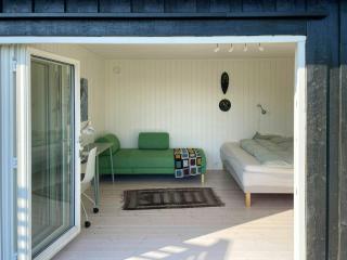 Cottage Between Svenner And Tvistein Lighthouses - 7