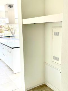 Central Lyss Apartment - 8