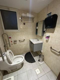 الرائد الذهبية للشقق المخدومة 2- فرع طريق المطار - Taif - 1