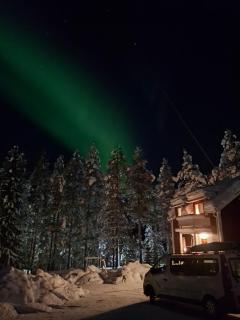 Trevligt hus i liten by - 0