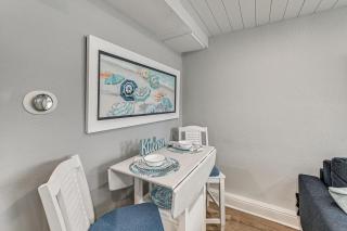 Walk to Beach and Boardwalk! Wildwood Crest Getaway - 4