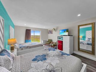 CRYSTAL PALACE RESORT - 1