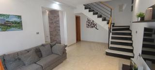 Triana house a 10 min Sevilla y cerca aeropuerto, 5 camas, sofá cama y 2 baños - 9