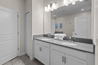 Pet Friendly Escape Pool Spa Minutes from Disney 185 - 5