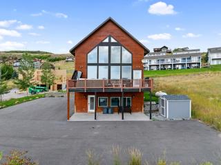 Blackberry Manor - Sleeps 26, Hot Tub, Volleyball, Arcades, Pet Friendly - 6
