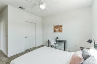 Spectra Parks 5309, Modern 2Bd Apartment - 2