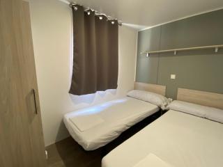 Mobil home à Marbella pour 8 pers. - API-1-52-1922 - 3