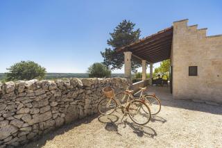 Trullo Badessa with private pool - 4